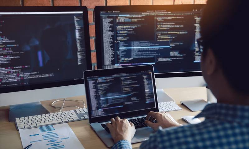 数据科学选型:R与Python如何赋能临澧县网站建设?